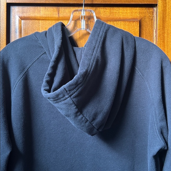 Black Ladies The North Face Sweatshirt with Hood - Picture 7 of 8